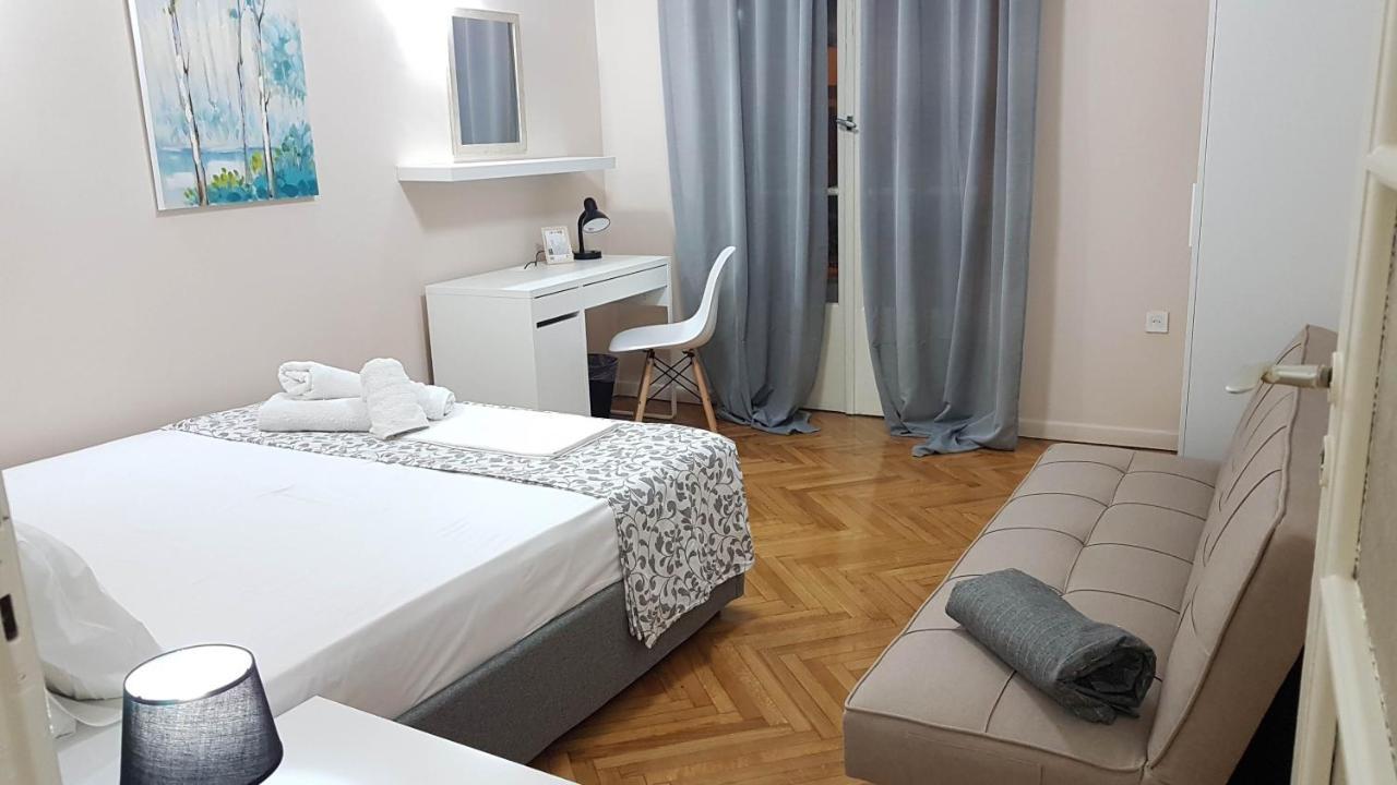 Olive Apartment- Athens Center, 4 Bd, 1.5 Bath Exteriér fotografie