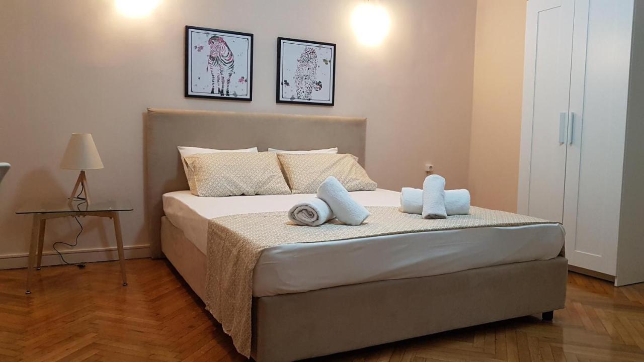 Olive Apartment- Athens Center, 4 Bd, 1.5 Bath Exteriér fotografie