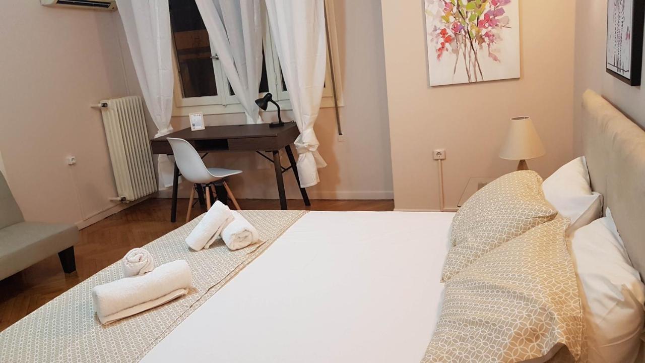 Olive Apartment- Athens Center, 4 Bd, 1.5 Bath Exteriér fotografie